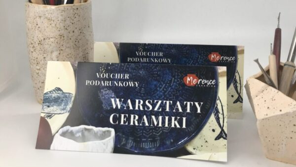 Elegancki voucher na warsztaty ceramiczne – kreatywny prezent w pracowni Merence