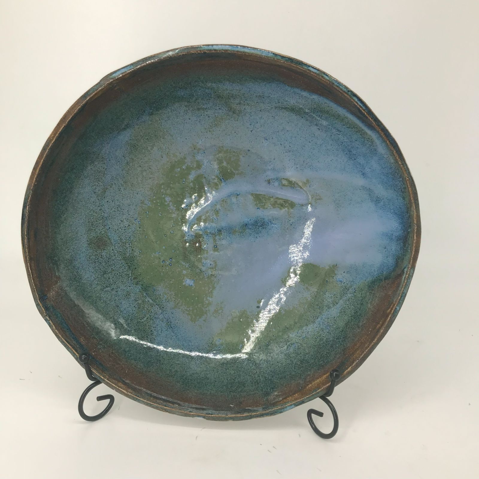 Misa ceramiczna w odcieniach błękitu i zieleni, widok z góry